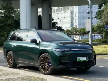 2024 Leapmotor C16 с пробегом 35 000 км