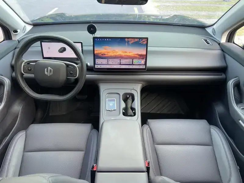 2024 Leapmotor C16 с пробегом 35 000 км