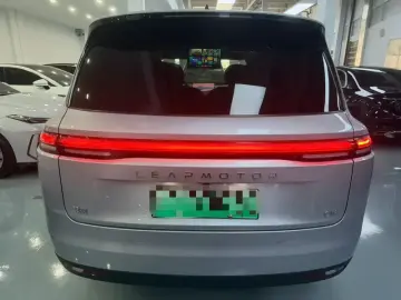 2024 Leapmotor C16 с пробегом 20 000 км