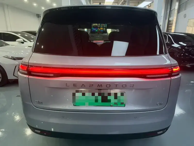 2024 Leapmotor C16 с пробегом 20 000 км