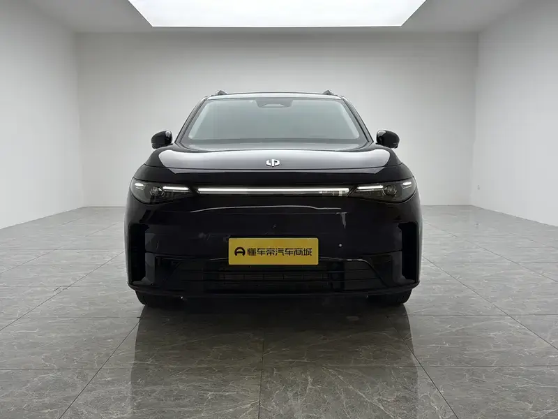 2024 Leapmotor C16 с пробегом 34 700 км