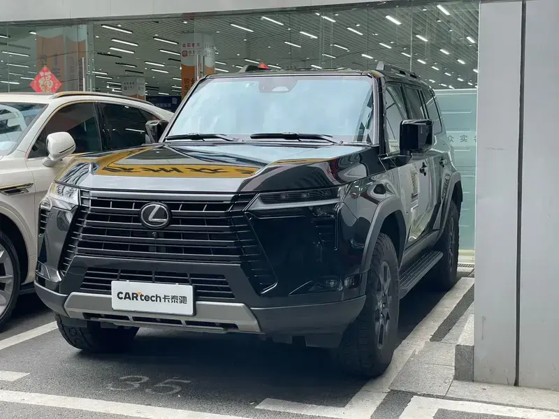 2024 Lexus GX с пробегом 9 200 км
