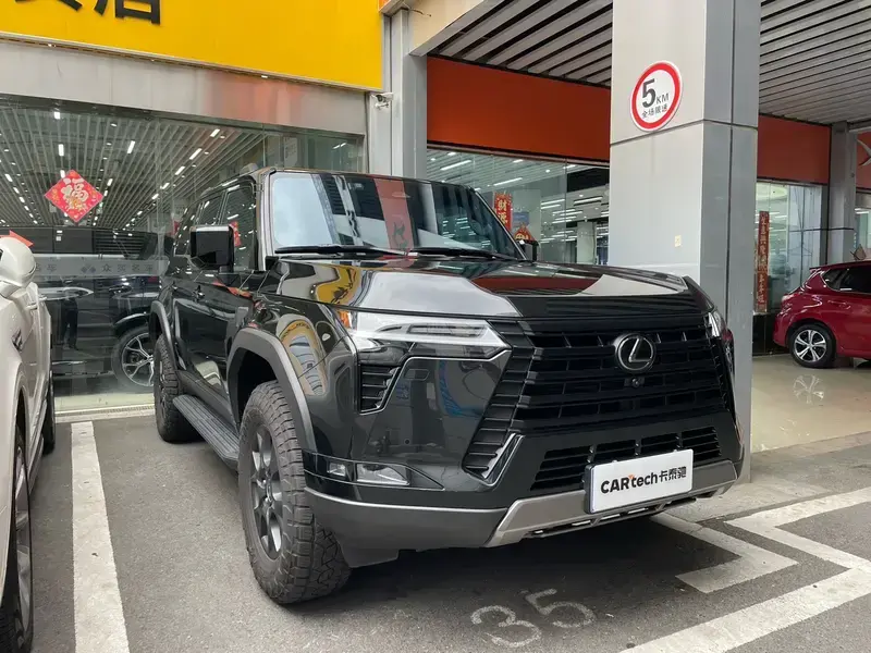 2024 Lexus GX с пробегом 9 200 км