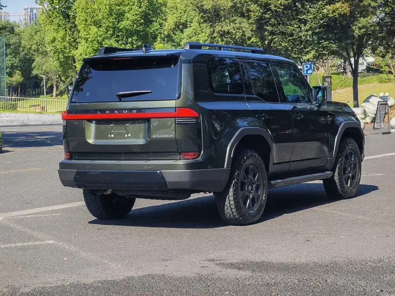 2024 Lexus GX с пробегом 21 000 км
