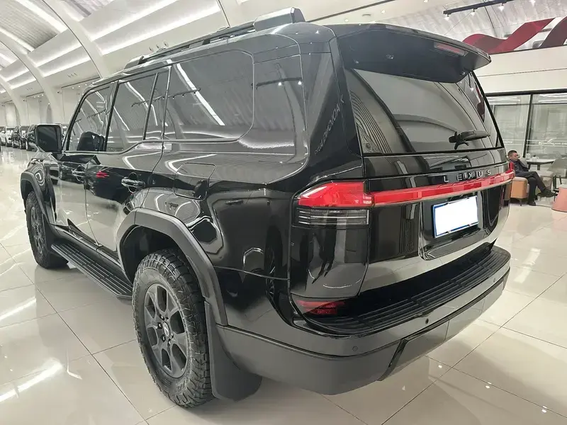 2026 Lexus GX с пробегом 1 400 км