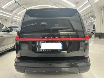2026 Lexus GX с пробегом 1 400 км