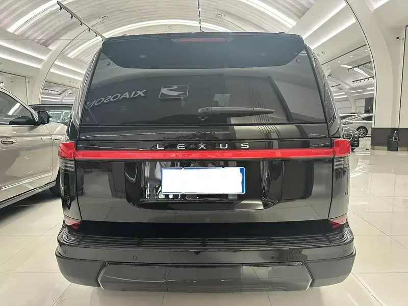 2026 Lexus GX с пробегом 1 400 км