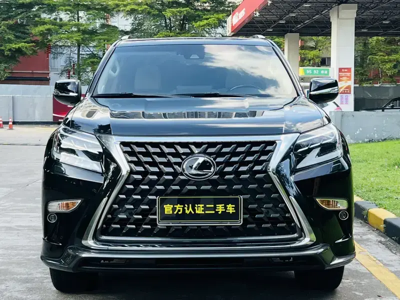 2023 Lexus GX с пробегом 50 000 км