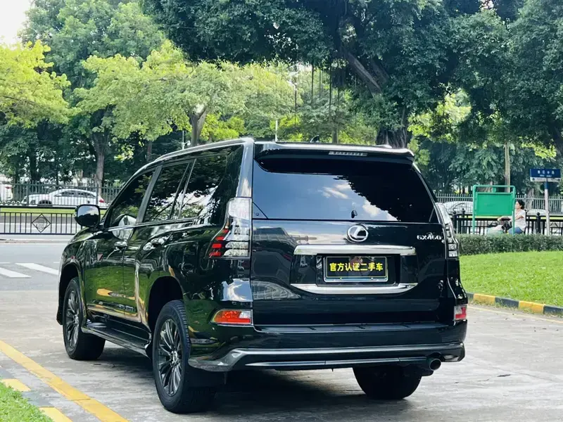 2023 Lexus GX с пробегом 50 000 км