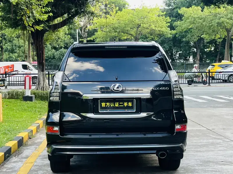 2023 Lexus GX с пробегом 50 000 км
