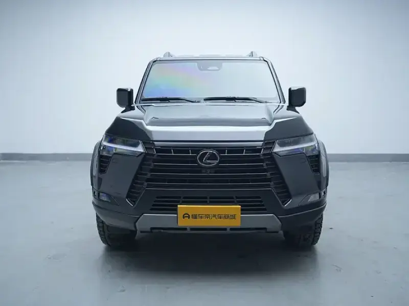 2024 Lexus GX с пробегом 30 900 км