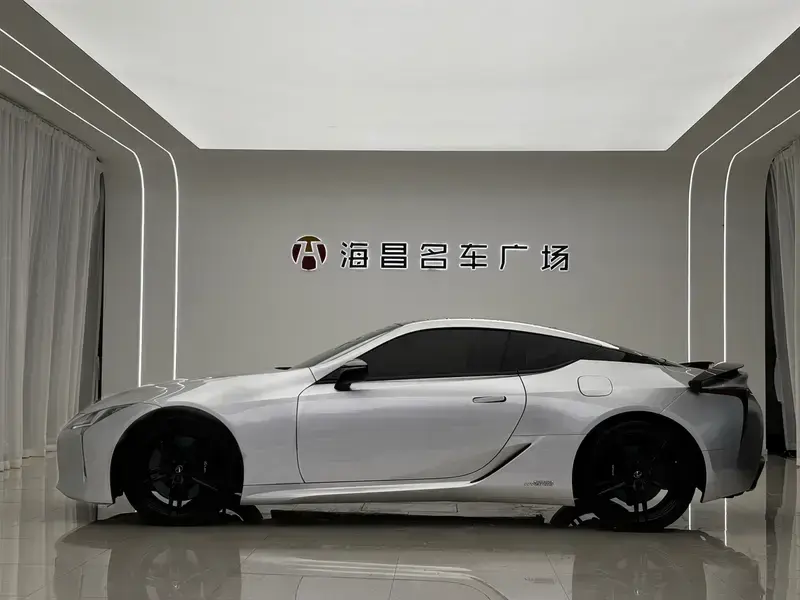 2021 Lexus LC с пробегом 19 000 км