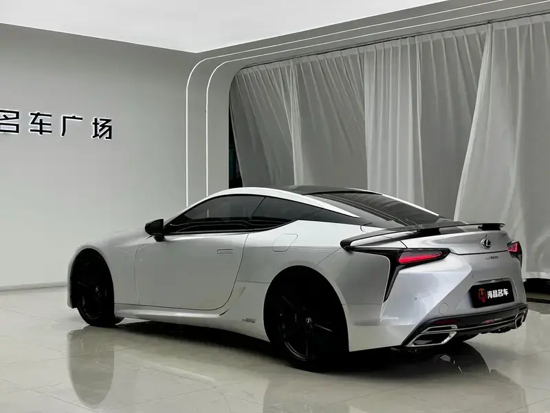 2021 Lexus LC с пробегом 19 000 км