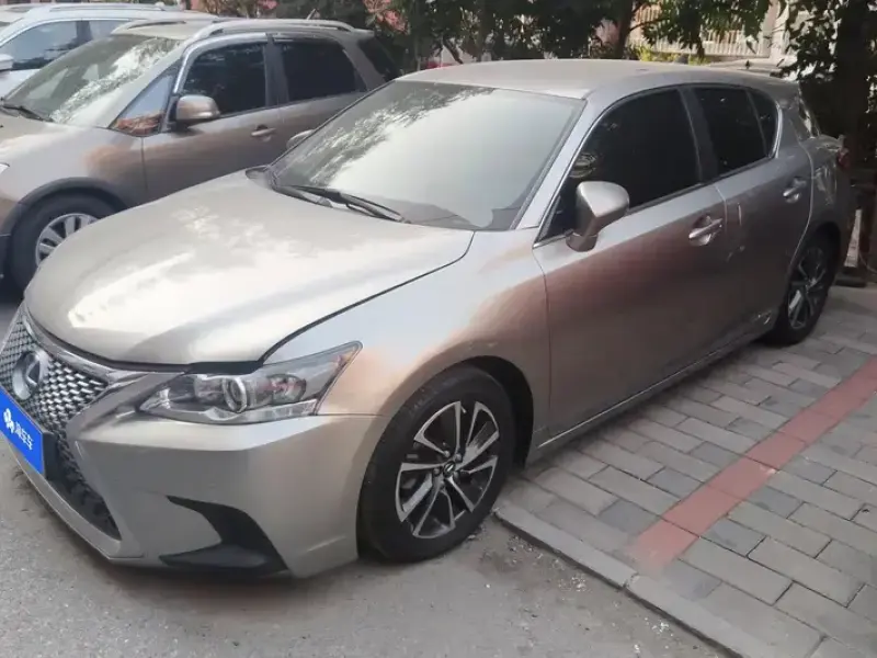 2017 Lexus CT с пробегом 88 000 км