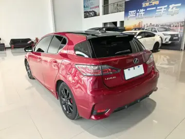 2017 Lexus CT с пробегом 80 000 км