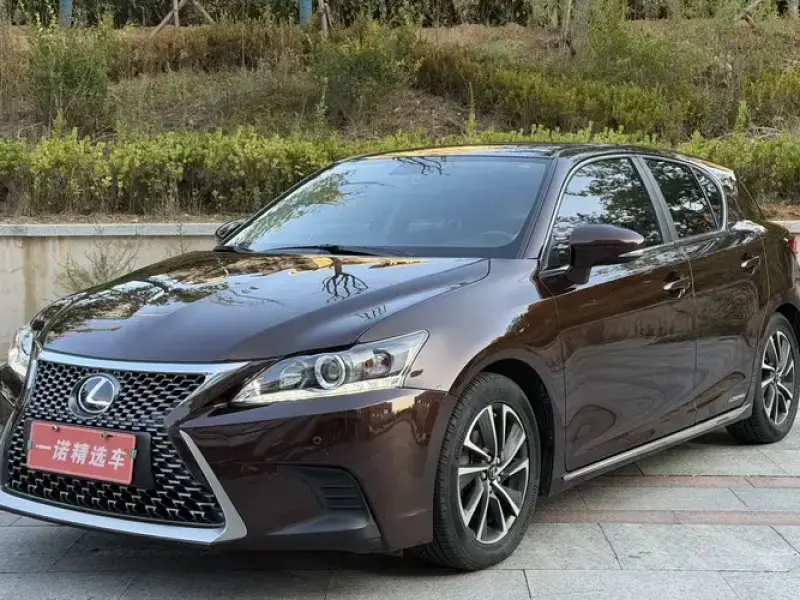 2017 Lexus CT с пробегом 63 000 км