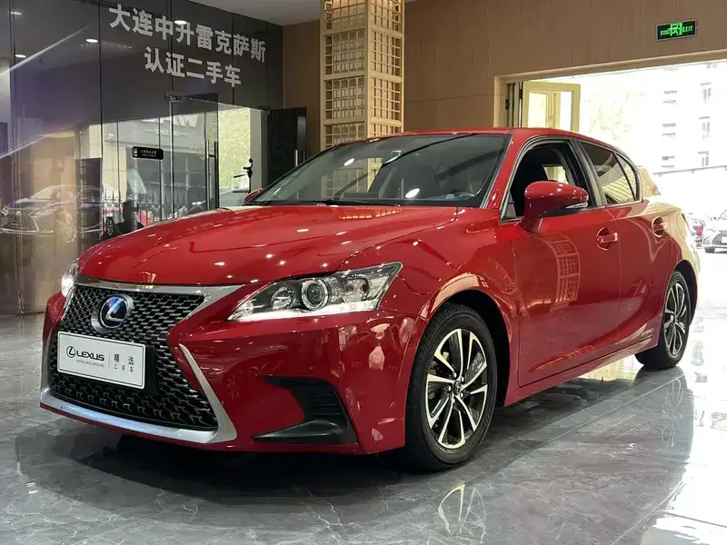 2019 Lexus CT с пробегом 18 500 км