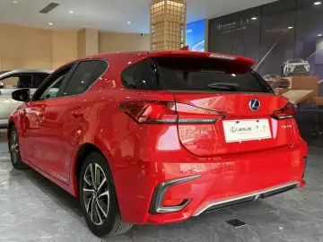 2019 Lexus CT с пробегом 18 500 км