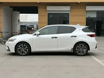 2020 Lexus CT с пробегом 40 000 км