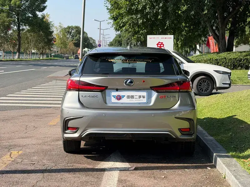 2020 Lexus CT с пробегом 62 000 км