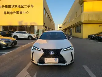 2020 Lexus UX с пробегом 76 000 км