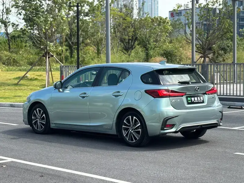 2017 Lexus CT с пробегом 96 000 км