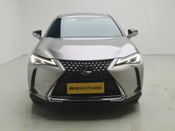 2020 Lexus UX с пробегом 87 800 км