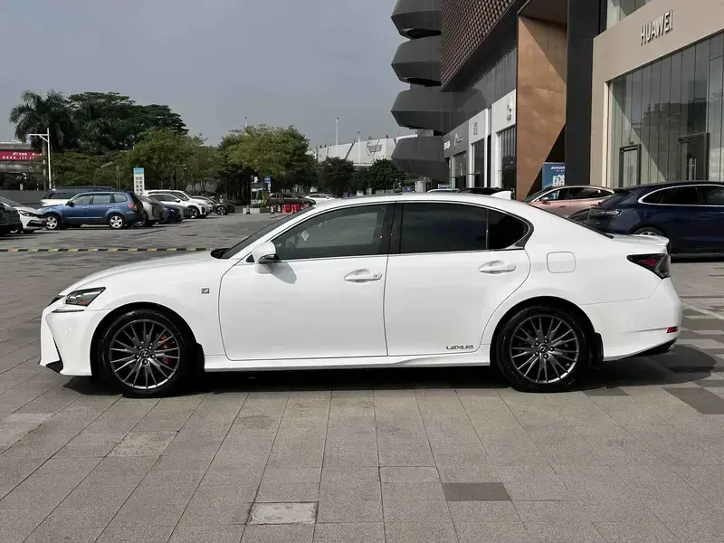 2017 Lexus GS с пробегом 150 000 км