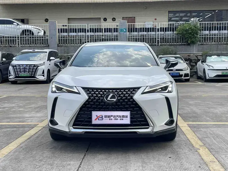 2020 Lexus UX с пробегом 57 000 км
