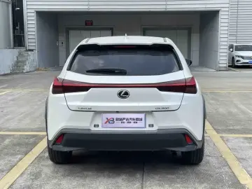 2020 Lexus UX с пробегом 57 000 км
