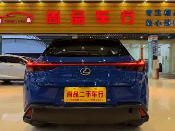 2019 Lexus UX с пробегом 91 000 км