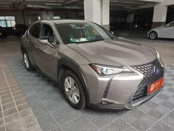 2020 Lexus UX с пробегом 22 400 км