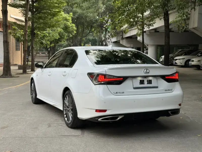 2016 Lexus GS с пробегом 5 800 км