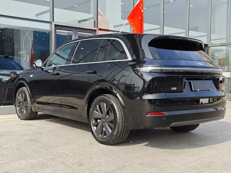 2025 Li Auto (Lixiang) L7 с пробегом 23 000 км