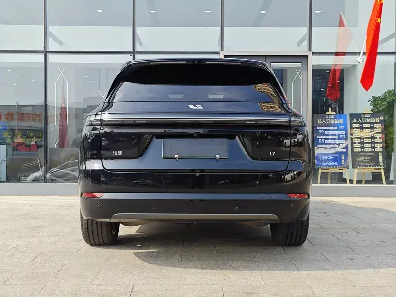 2025 Li Auto (Lixiang) L7 с пробегом 23 000 км