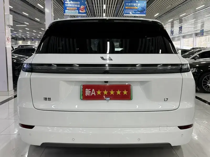 2024 Li Auto (Lixiang) L7 с пробегом 100 000 км
