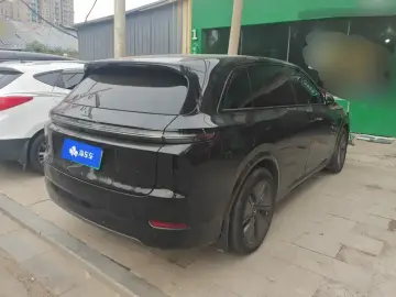 2024 Li Auto (Lixiang) L7 с пробегом 45 000 км