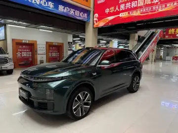 Li Auto (Lixiang) L7