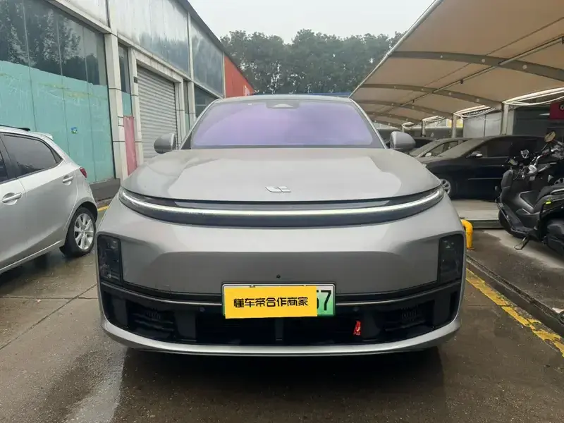 2024 Li Auto (Lixiang) L7 с пробегом 23 600 км