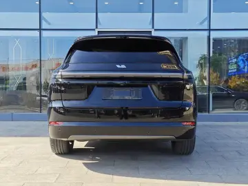 2024 Li Auto (Lixiang) L7 с пробегом 46 000 км
