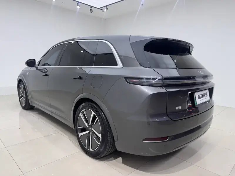 2024 Li Auto (Lixiang) L7 с пробегом 32 000 км