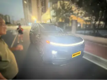 2024 Li Auto (Lixiang) L9 с пробегом 44 400 км