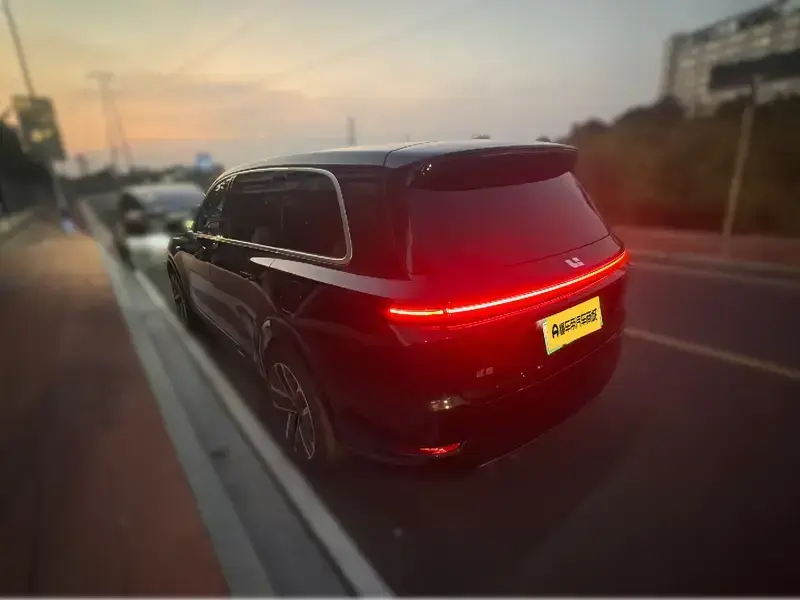 2024 Li Auto (Lixiang) L9 с пробегом 44 400 км