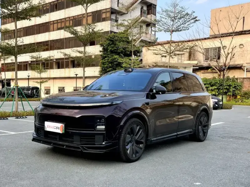 2024 Li Auto (Lixiang) L9 с пробегом 40 000 км