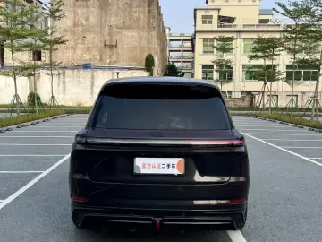 2024 Li Auto (Lixiang) L9 с пробегом 40 000 км
