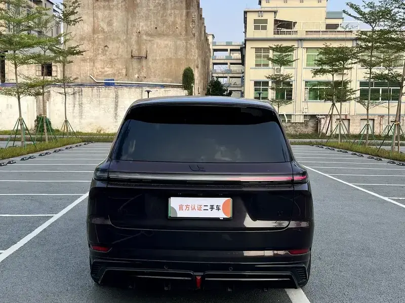 2024 Li Auto (Lixiang) L9 с пробегом 40 000 км