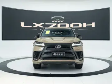 2025 Lexus LX с пробегом 100 км