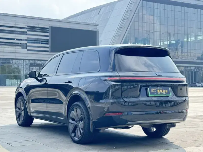 2024 Li Auto (Lixiang) L9 с пробегом 35 000 км