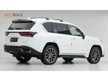 2023 Lexus LX с пробегом 38 100 км