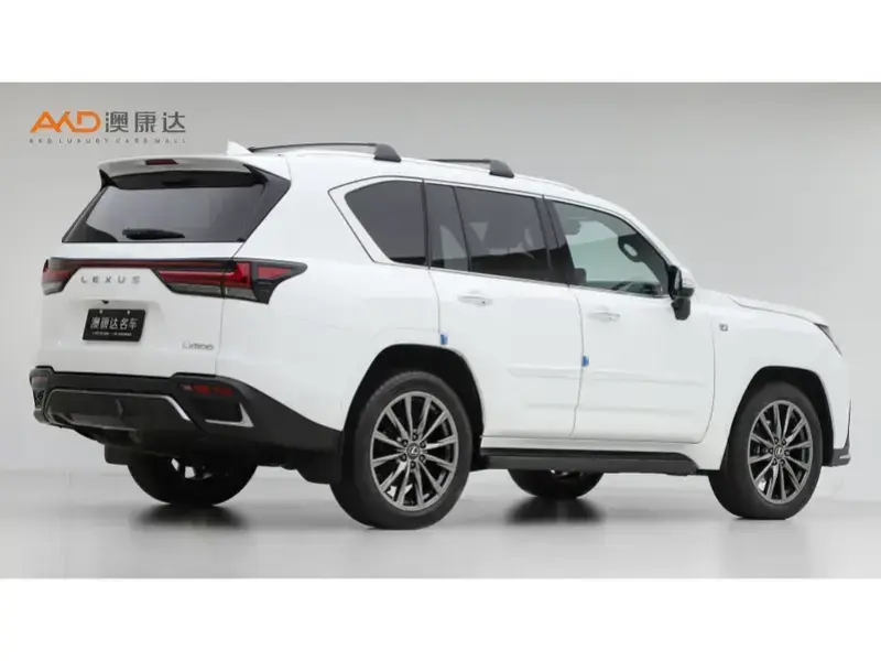 2023 Lexus LX с пробегом 38 100 км